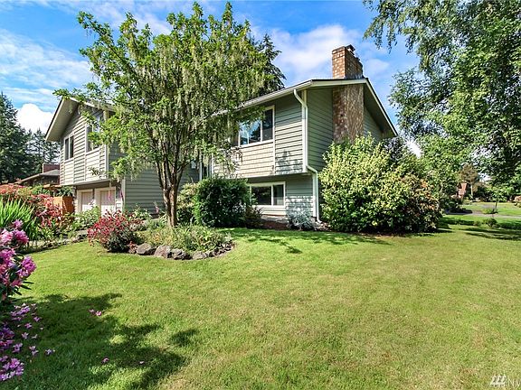 3rd image of 6118 97th Avenue Ct W