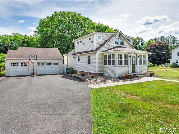 2nd image of 32 Franklin Road