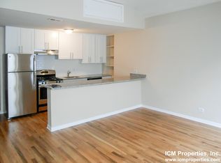 869 W Lill Ave #3, Chicago, IL 60614