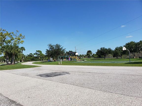 4th image of 4424 Sturkie Ave