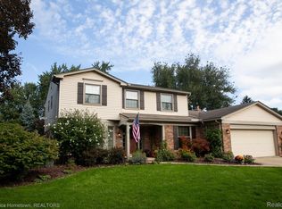 45870 Turtlehead Dr, Plymouth, MI 48170