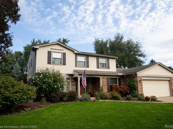 45870 Turtlehead Dr, Plymouth, MI 48170