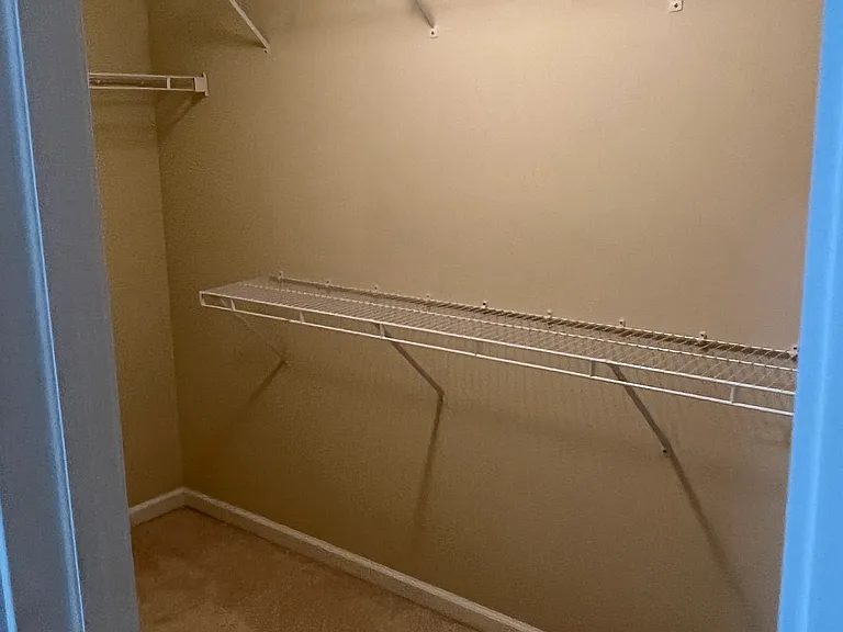 3522 Golden Gate Dr N — Photo 22
