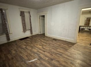 1055 Yale St #1, Akron, OH 44301