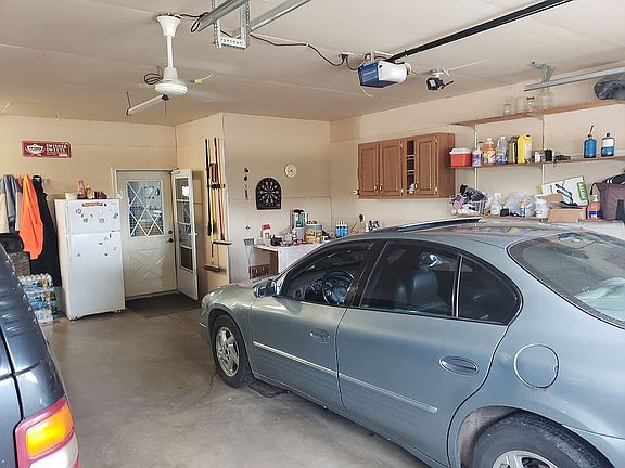 garage east to west