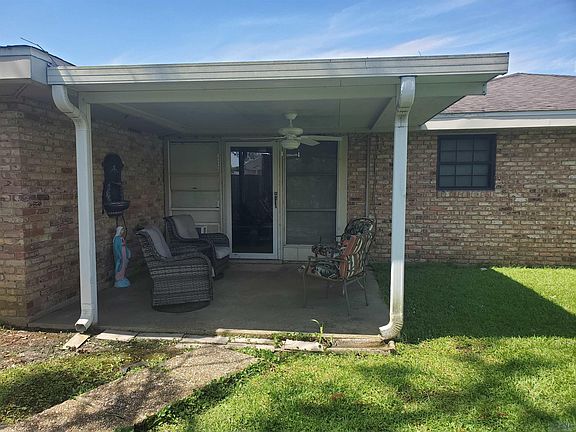 4th image of 307 Nederland Dr