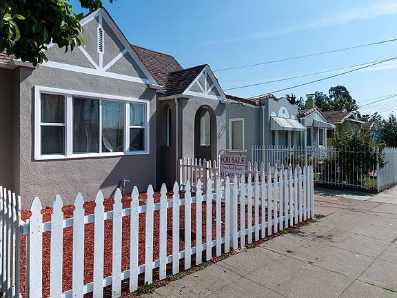 3rd image of 2506 82nd Ave