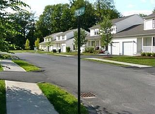 2nd image of 21 Emily Ln