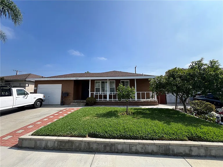 9219 Danbridge St — Photo 1