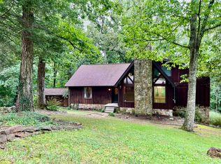 102 Lake Crest Ln, Oak Ridge, TN 37830