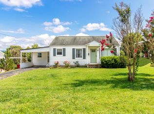 1005 Harding Ave, Johnson City, TN 37604