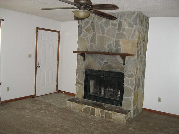 3rd image of 10234 Walbridge St