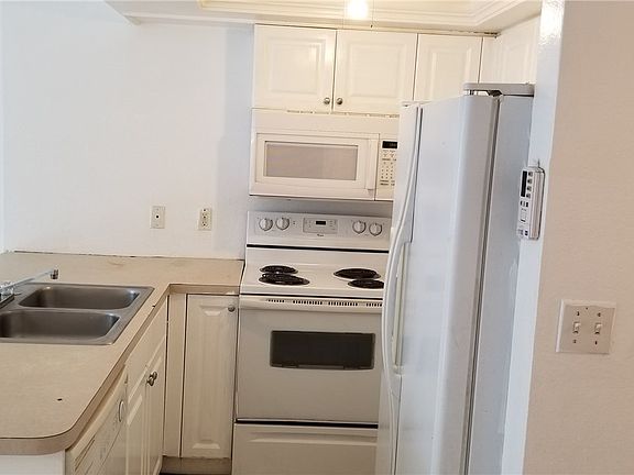 3rd image of 2950 Royal Palm Ave E #104