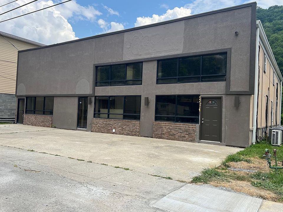 1st image of 1152 Riverside Dr