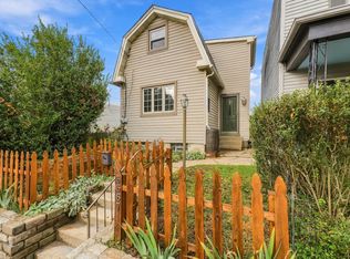 5567 Camelia St, Pittsburgh, PA 15201