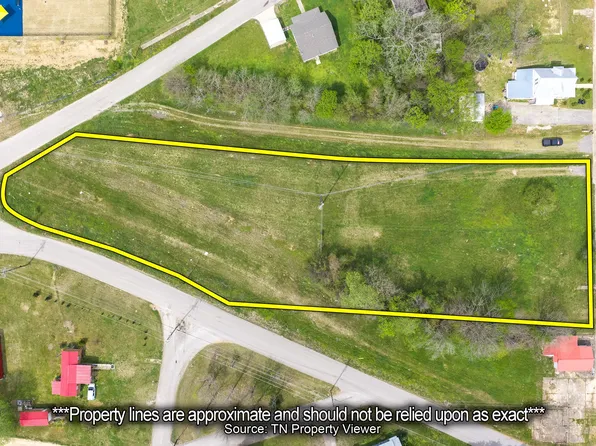 286 S Main St, Lexington, TN 38351