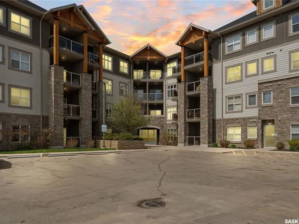UNIT 305-1220 Blackfoot DRIVE, Regina, SK S4S 6T2