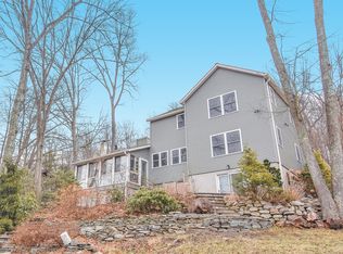 941 S Shore Ter, Newton, NJ 07860