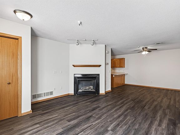 3rd image of 10966 Bluebird St NW