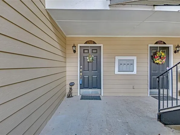 1705 Brighton Point, Sandy Springs, GA 30328