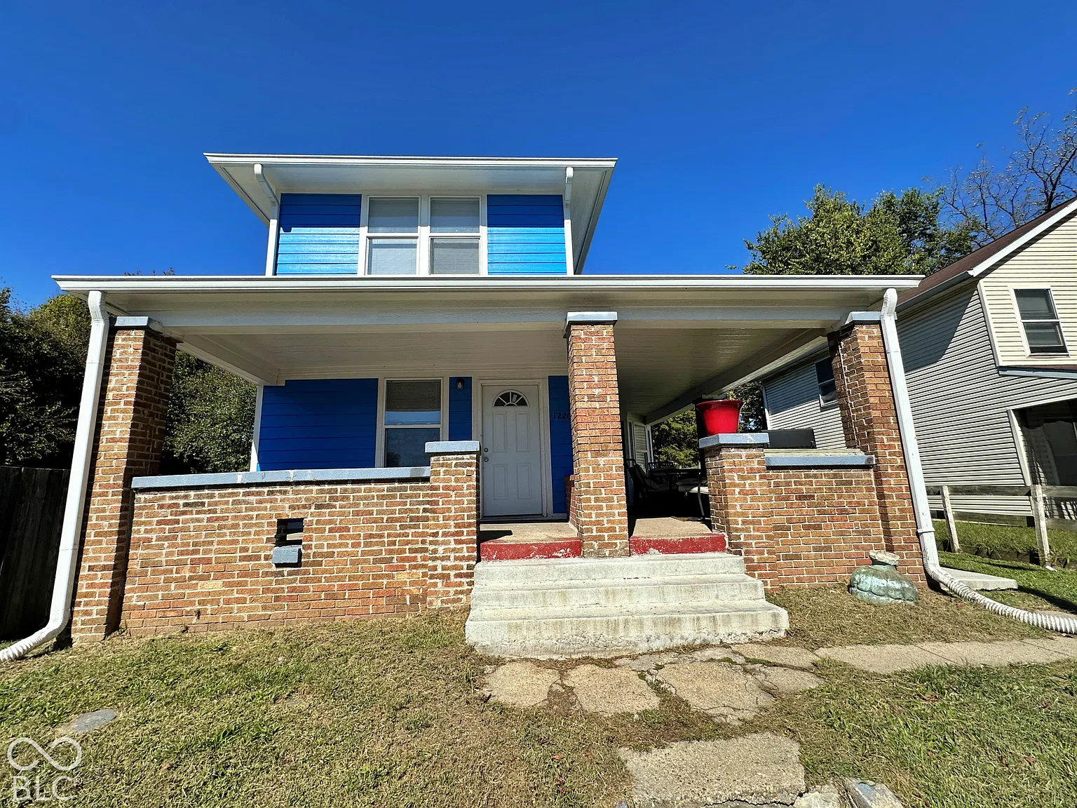 3 bed, 2.5 bath, 2960 sqft, $1,675 — Photo 2