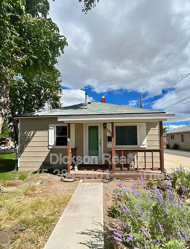 2 bed, 1.0 bath, 770 sqft, $1,795 — Photo 1