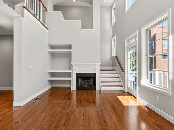 5th image of 7 Riverwalk Ln Unit 7