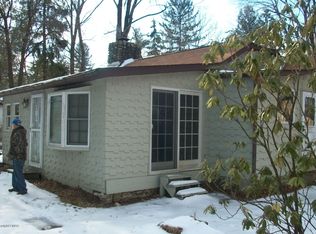 69-70-70A Girard Ave, Saylorsburg, PA 18353