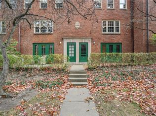 420 Sulgrave Rd, Pittsburgh, PA 15211