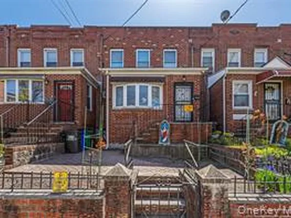 2115 38th St, Astoria, NY 11105