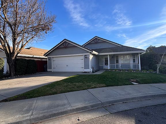 2nd image of 150 Victoria Ct