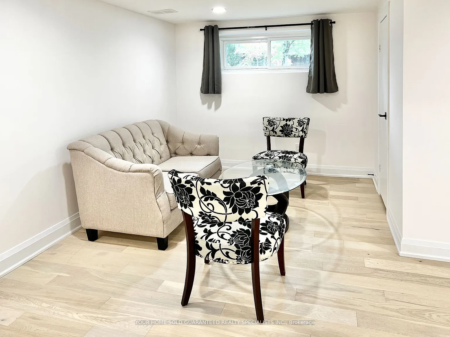 1 bed, $1,000 — Photo 4