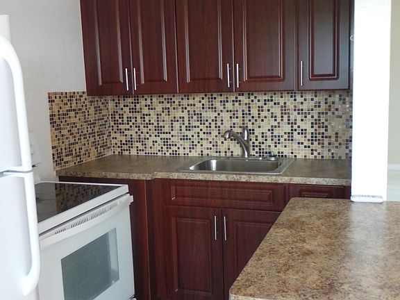 2nd image of 1300 SE 1st St #24