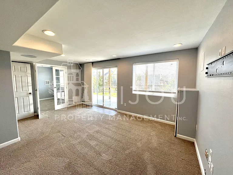 3739 Range Dr — Photo 12