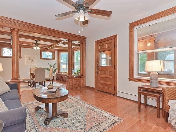 3rd image of 7 Glendale Ave