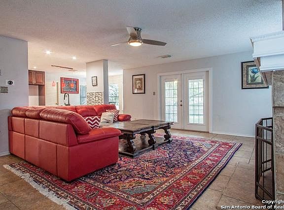 3rd image of 10603 Stone Creek Pl
