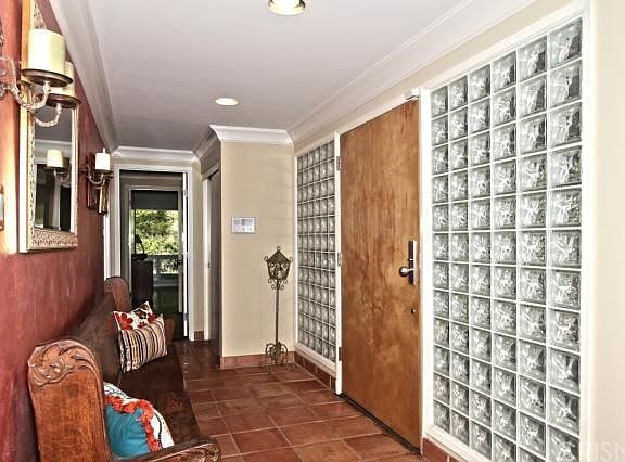 5th image of 8484 Farralone Ave