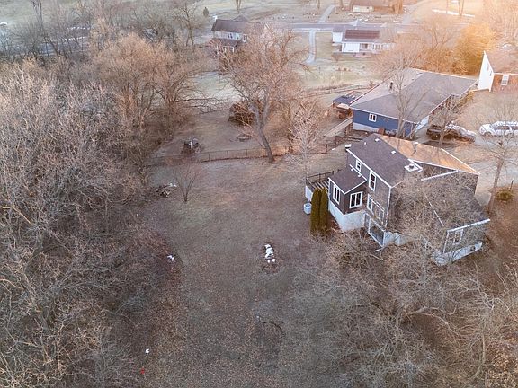 2nd image of 2216 Cordova Ct