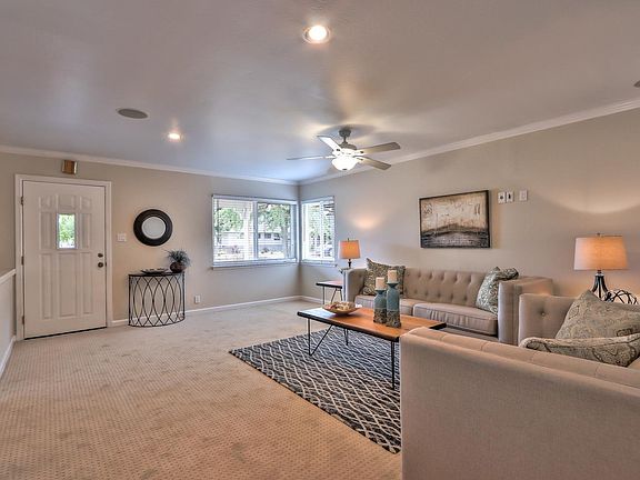 4th image of 1527 Princeton Dr