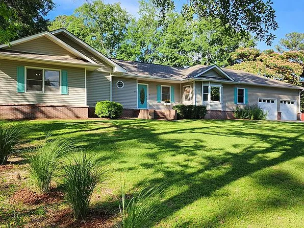 718 Durden Ct, Prattville, AL 36067