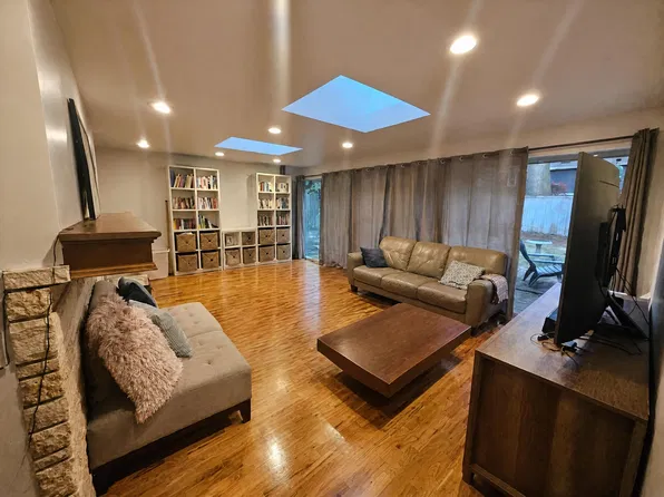12225 NE 62nd St, Kirkland, WA 98033