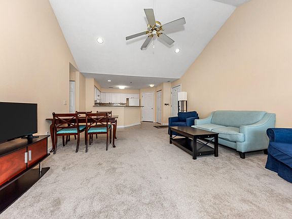 5th image of 1527 Weatherstone Dr