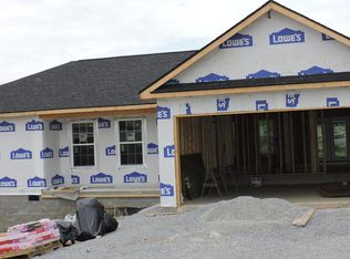 100 Buckeye Ct, Mount Sterling, KY 40353