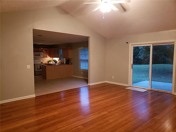 2nd image of 137 Buckmeadow Dr