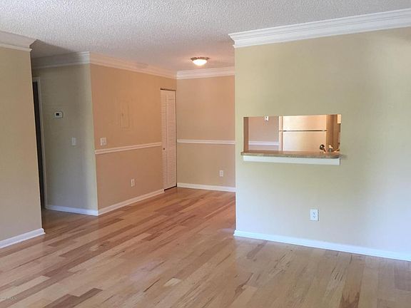 3rd image of 100 Fairway Park Blvd Unit 803