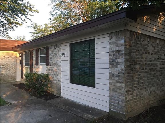 4th image of 926 Greencove Dr