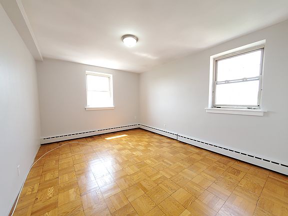 3rd image of 2465 John Fitzgerald Kennedy Blvd #65E