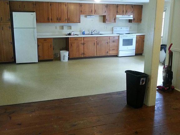 4th image of 1599 South St APT 4