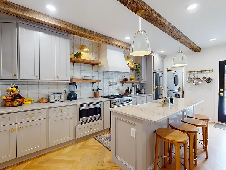 1226 Federal St — Photo 15