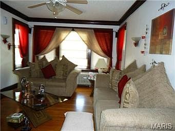 3rd image of 4324 Grace Ave